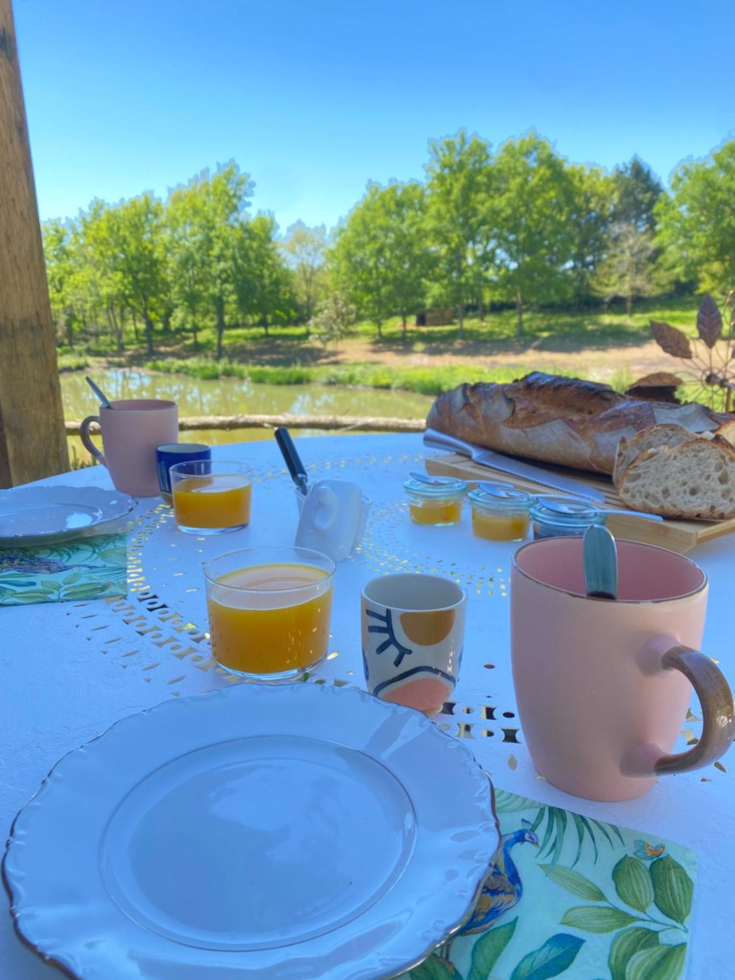 La Bastide Bed & Breakfast Armous-et-Cau Ngoại thất bức ảnh